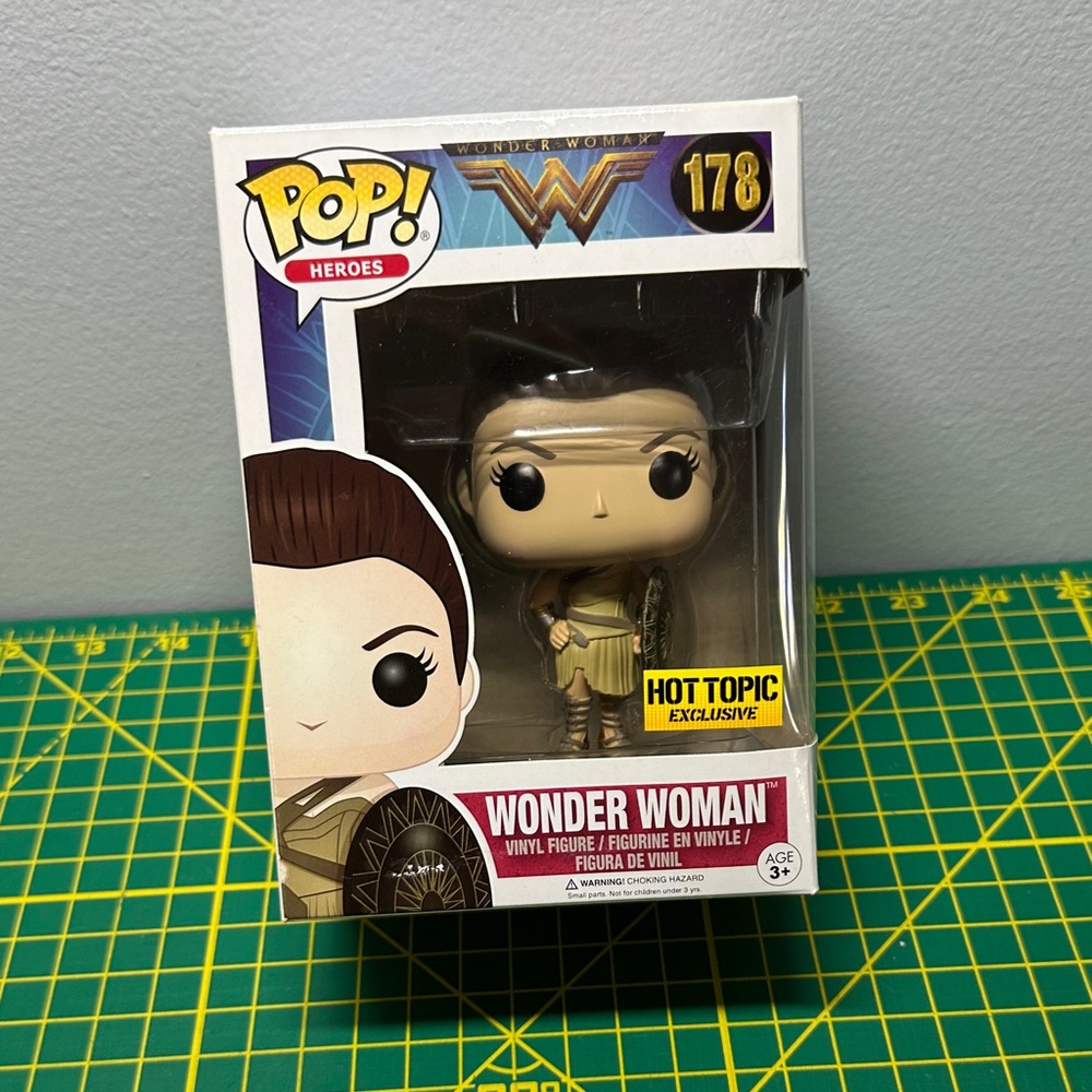Funko Wonder Woman Pop Vinyl - Brown and Gold